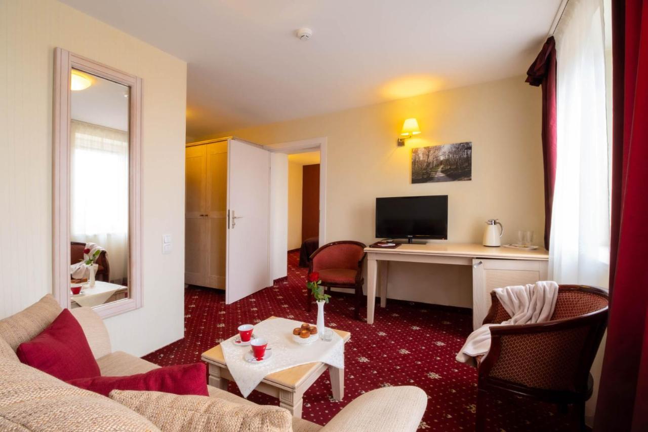 קלייפדה Hotel Pajurio Vieskelis מראה חיצוני תמונה