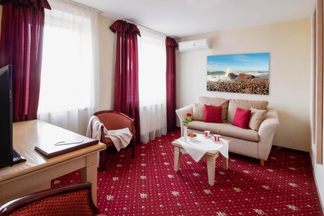 קלייפדה Hotel Pajurio Vieskelis מראה חיצוני תמונה
