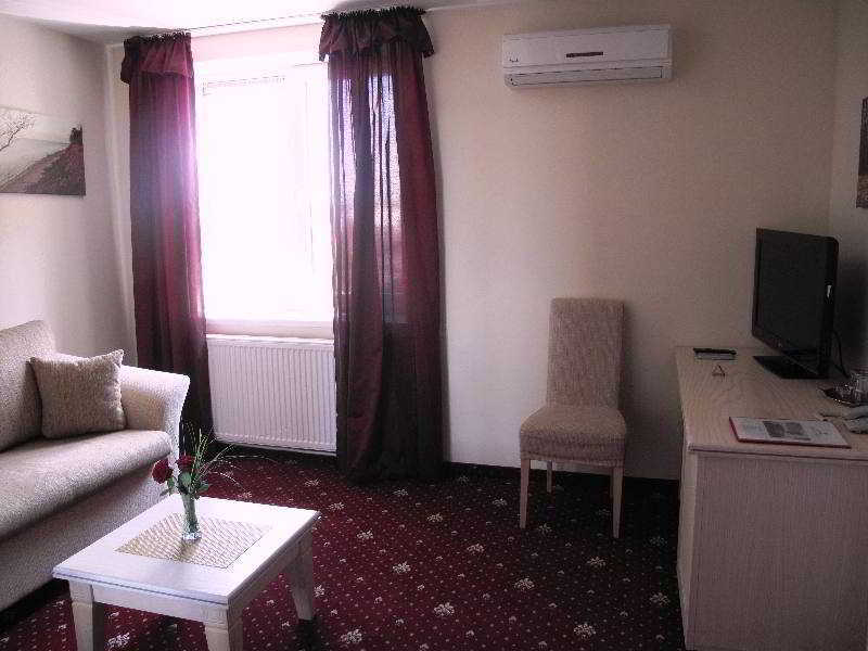 קלייפדה Hotel Pajurio Vieskelis מראה חיצוני תמונה